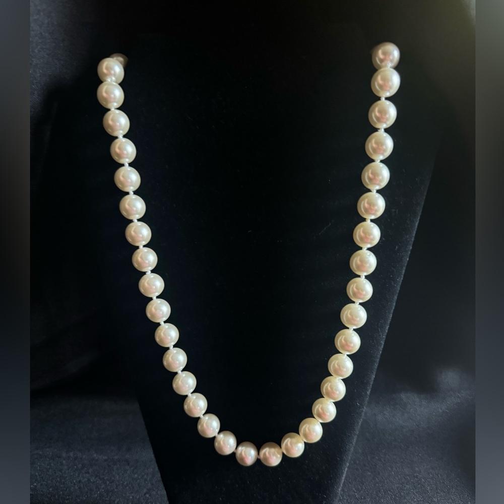Joan Rivers Vintage Pearl Necklace